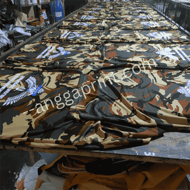 Jasa Sablon Kaos Tentara Custom — Tema Militer, Bahan Adem, Hasil Presisi (3)