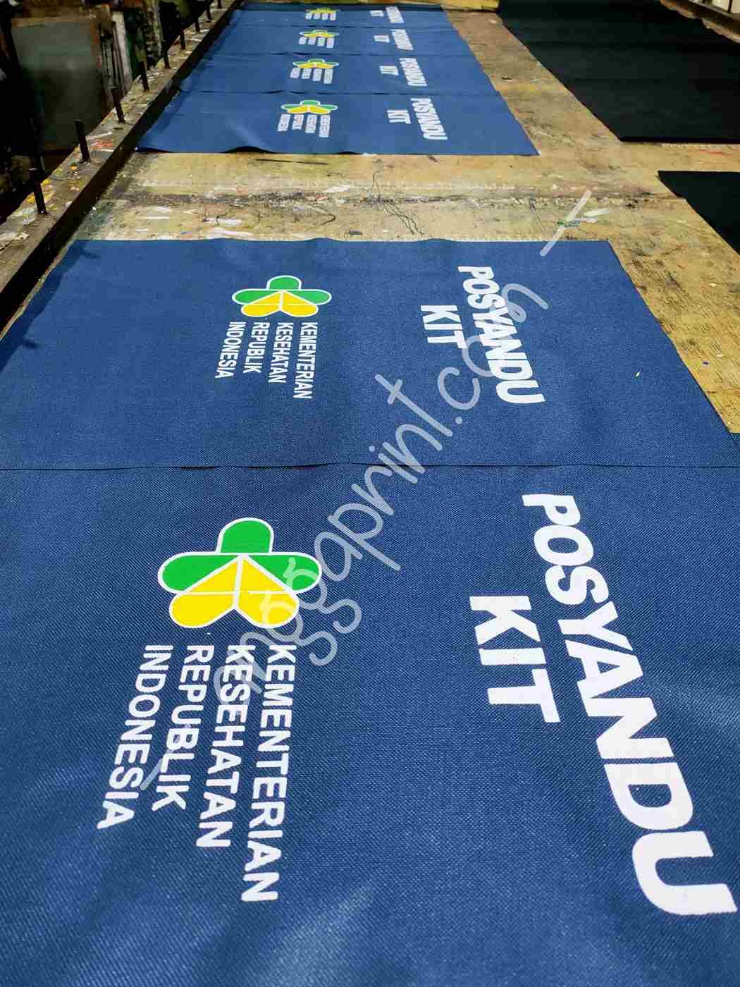 Jasa Sablon Tas Medis Custom — Tahan Disinfeksi, Identitas Jelas, untuk Faskes & Tim Tanggap Darurat (4)