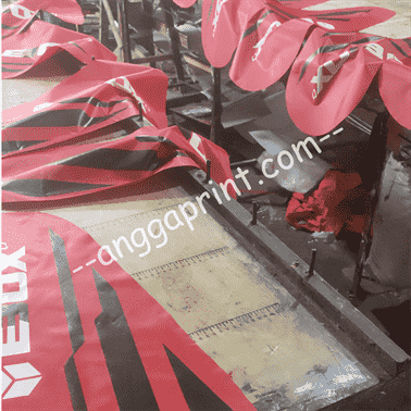 Jasa Sablon Sarung Raket Custom — Badminton, Tenis & Squash (3)