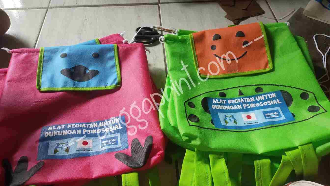 Jasa Sablon Tas Anak Custom — Ringan, Aman, Disukai Si Kecil